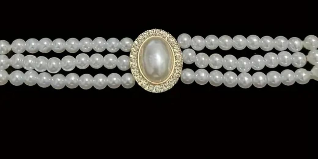 Elegant White Pearl Necklace – Timeless & Graceful