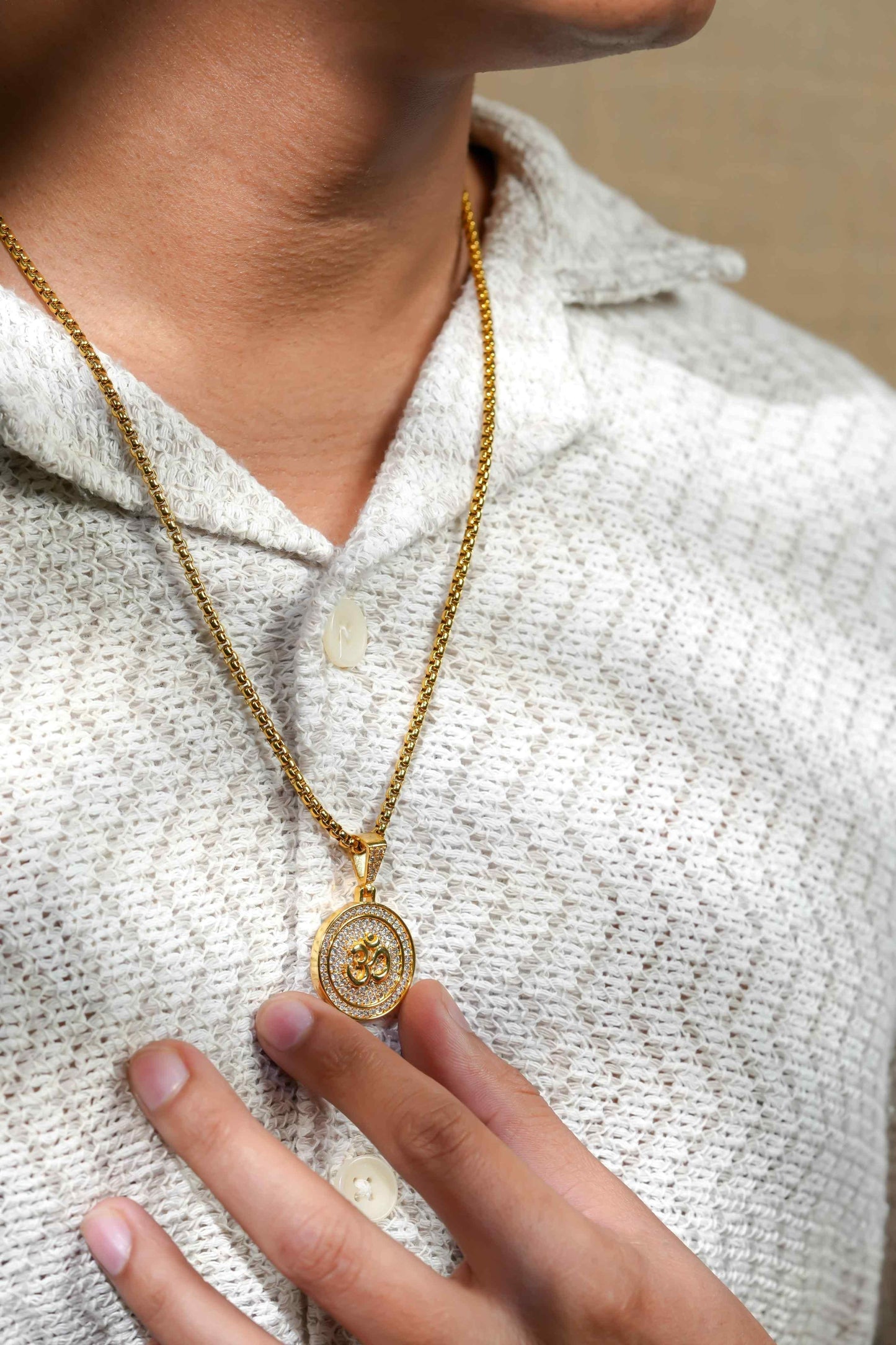 Sacred Om Pendant with Elegant Chain – Spiritual & Stylish